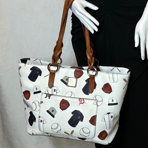 Dooney & Bourke Handbags - Dooney & Bourke Detroit Tigers large purse
